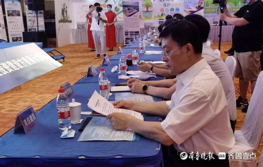 省文旅厅开封市领导与企业代表举行会谈谋划推进北宋汴河遗址博物馆项目与动漫人物对话app