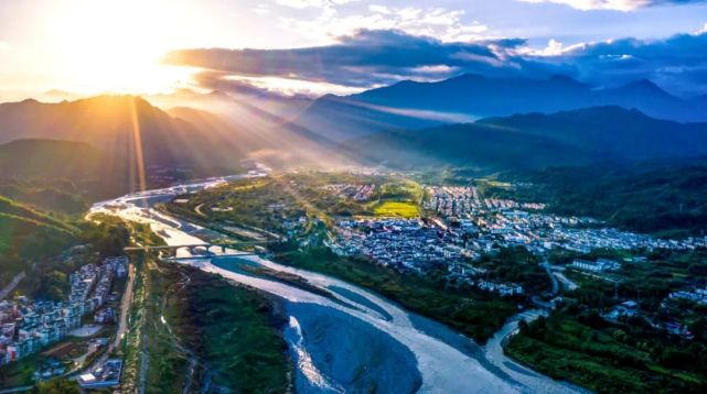 【创建天府旅游名县】立体山水·天府金彭欢迎您!