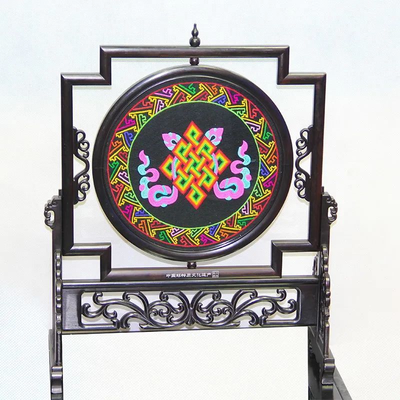 非遗购物节"云探店" |指尖上的绚丽彩虹——土族盘绣_腾讯新闻