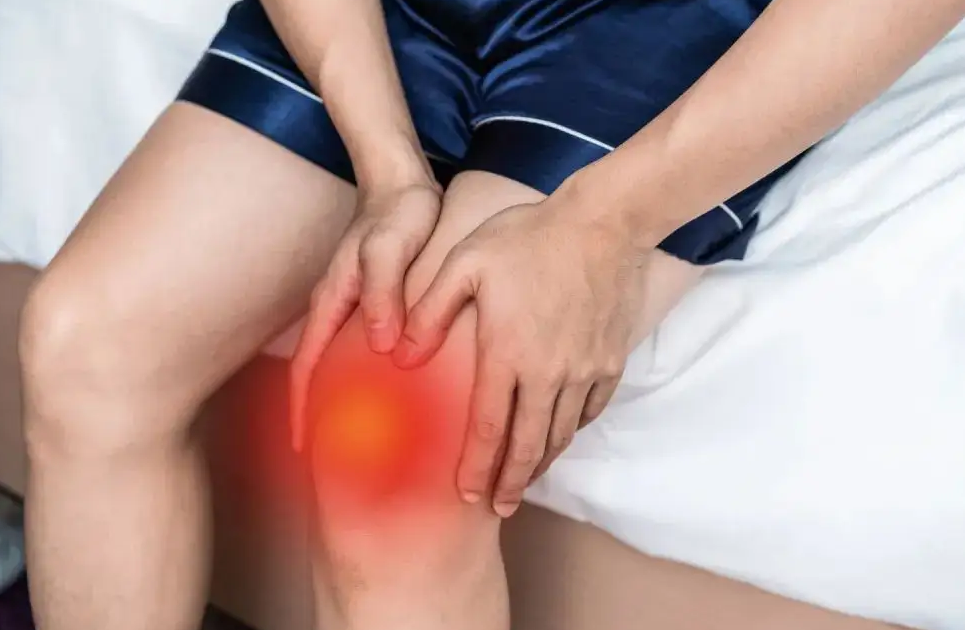 膝盖总是疼 膝关节疼痛的病因自查 七大根源一次学会 腾讯新闻