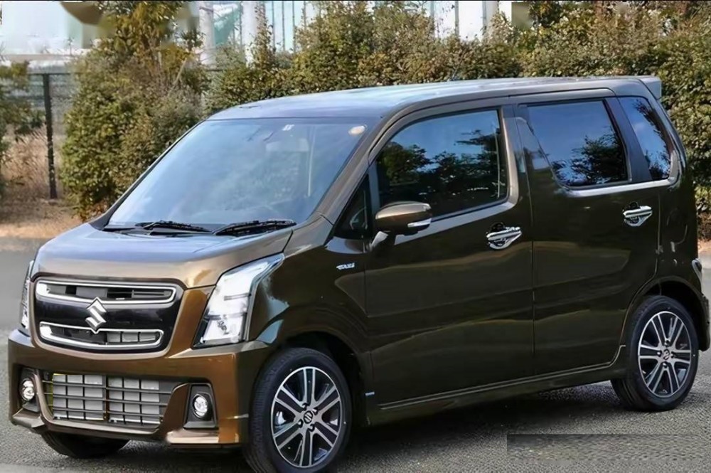 2023款铃木北斗星"改款归来"预售5.68万配1.2l引擎,油耗3l_腾讯新闻