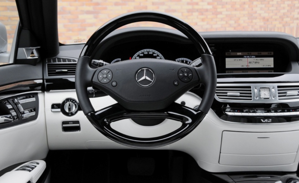 经典永远不会过时虎头奔s600lv12内饰赏析放在现在也是无敌