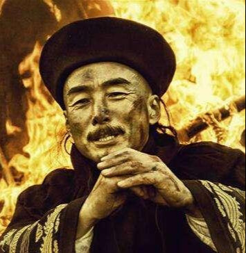 敬一个牺牲自己名誉和生命保全数千军民生灵的海军提督