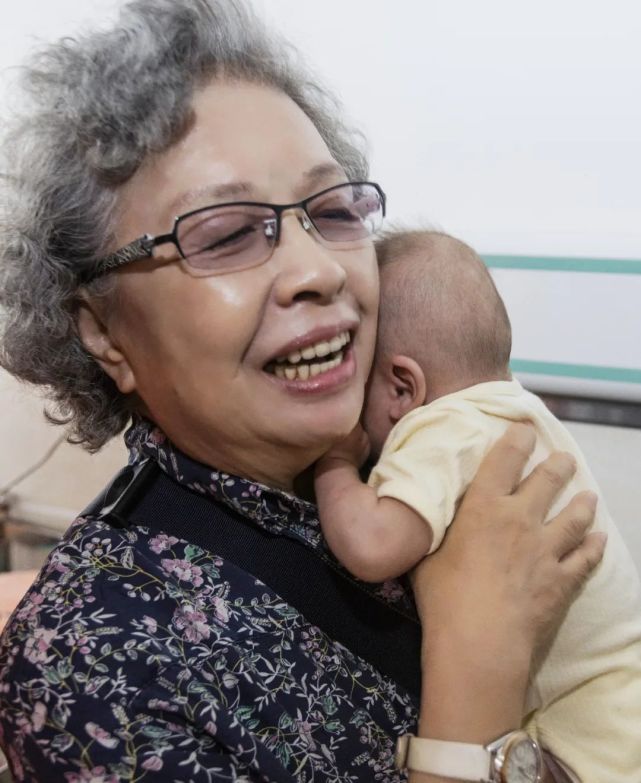 陶斯亮:我为什么关注这场骂战?