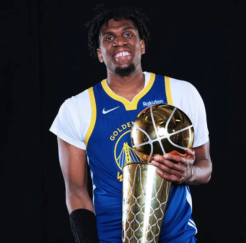 维金斯小佩顿续约库里克莱格林三人组勇士前途无量