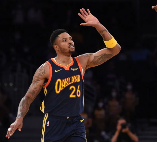 贝兹莫尔咱就别嘴硬了,勇士夺冠杜兰特,贝兹都遭殃