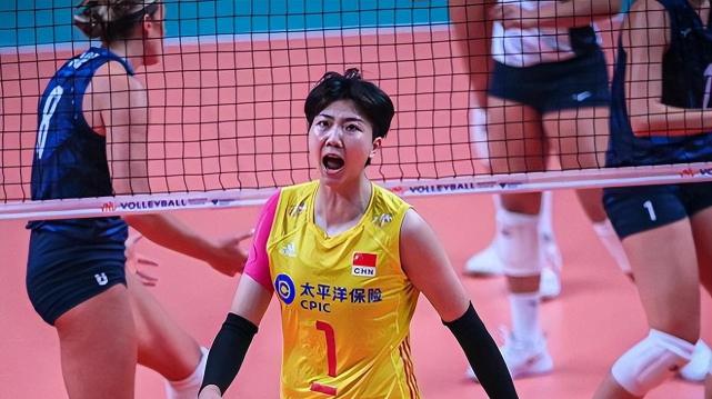 中国女排吞蛋!教练和队长被炮轰,袁志声音嘶哑无法获得同情