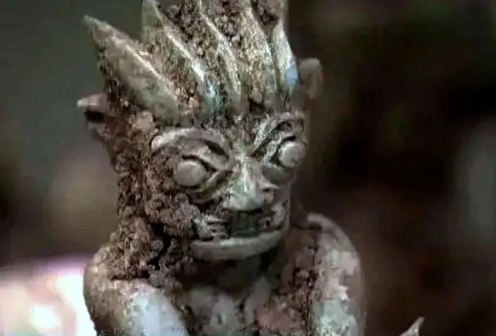 王仁湘说四力士背罍妇跪兽者图解三星堆最新出土青铜神坛