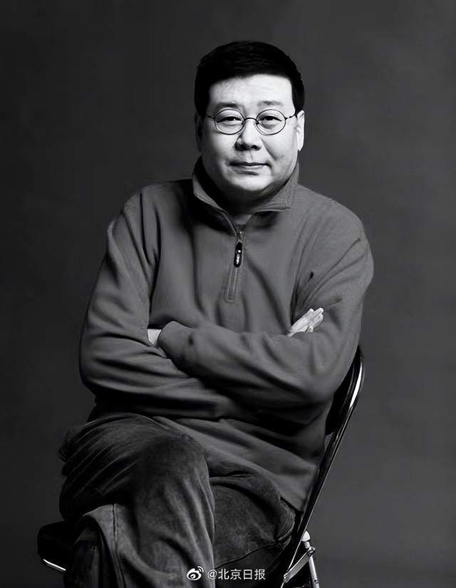 北京人艺院长任鸣去世，享年62岁