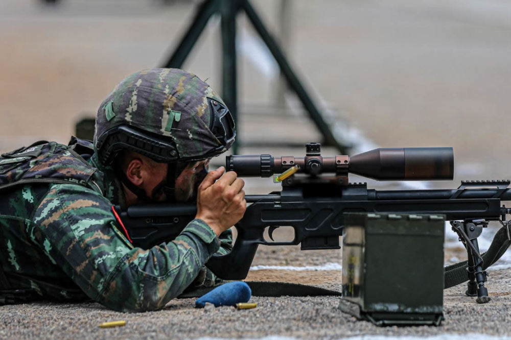 武警特战装备图片