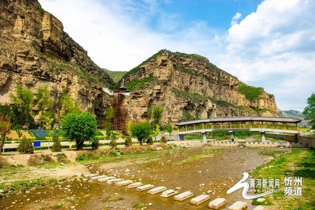 【大美山西】航拍六月岢岚 一城山水满城绿