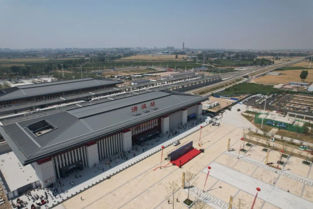 鹤壁正式进入双高铁站时代