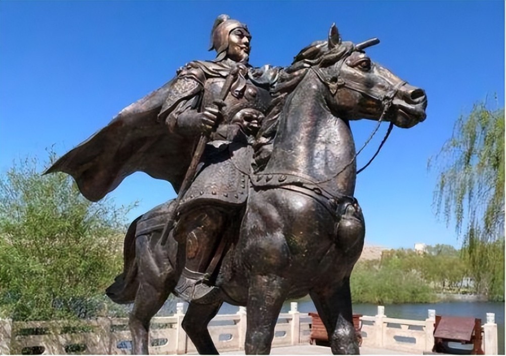 后来,在明朝统一天下的过程当中,哥哥冯国用因病去世.