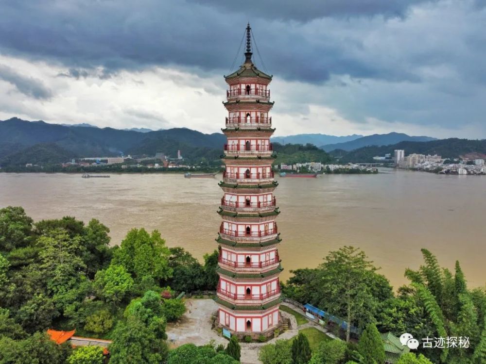 上六图:德庆三元塔(明代 省保)低调而务实,是广东文化的一种特色,淡泊
