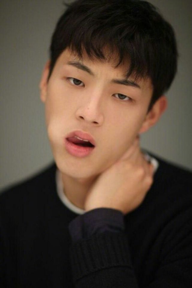 南柱赫的人设要崩塌经纪公司回应意味深长至亲兄弟已退出娱乐圈