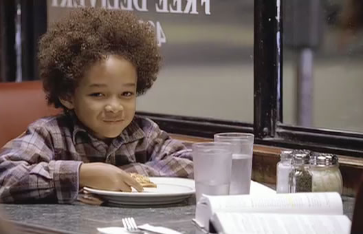 个体心理学奠基人阿德勒说:"幸运的人一生都被童年治愈,不幸的人一生