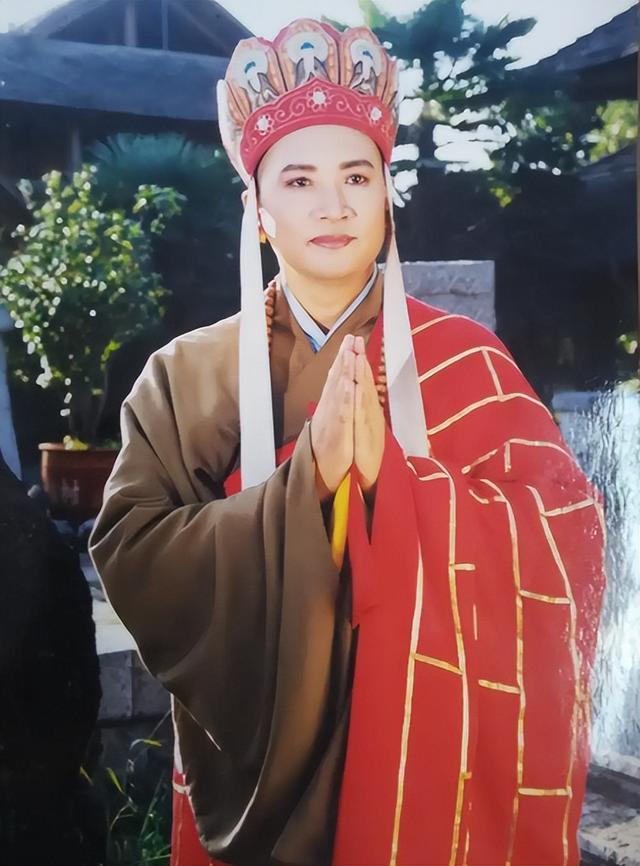 为了5元工资,徐少华放弃唐僧独家主演,年近7旬再扮唐僧却被嘲讽_腾讯