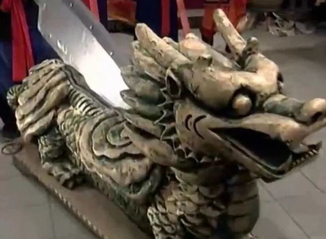 从《包青天》看《梦华录》时代的社会等级制度,三把铡刀三个等级