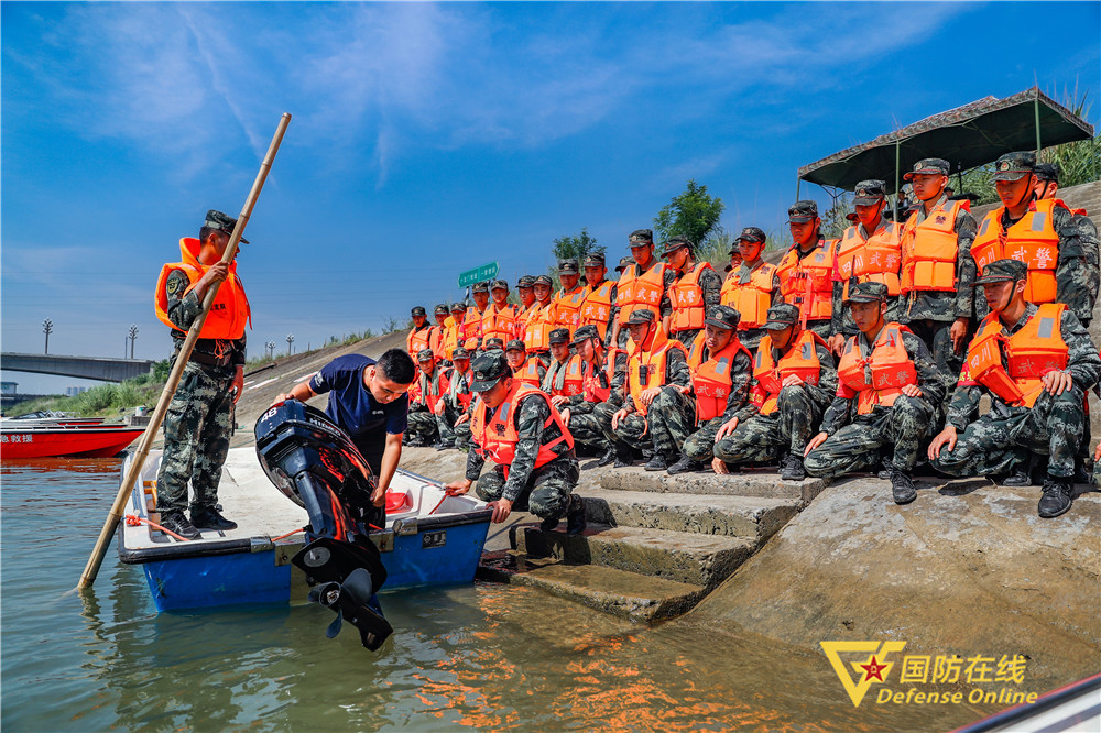 俄媒：躲在阿佐特化肥厂的乌武装人员已挂出白旗，内有多国雇佣兵陈梓维议员2023已更新(知乎/头条)