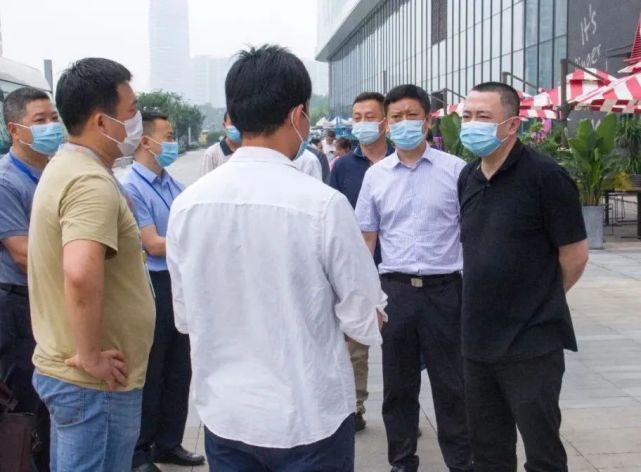 成都市市场监管局副局长李可带队到四川天府新区调研