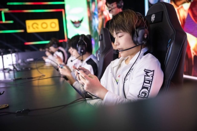 罗湖携手腾讯天美,2022王者荣耀甲级职业联赛夏季赛总决赛定了-腾讯