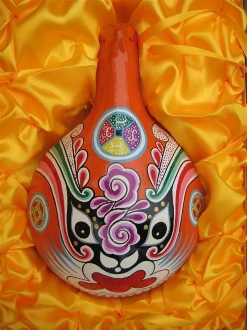 陇南非遗马勺脸谱