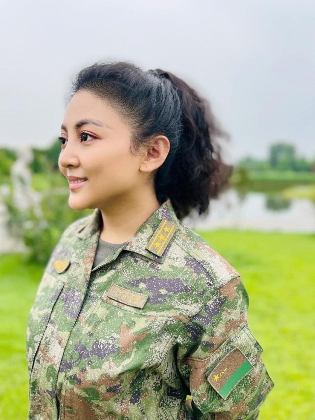 西部战区陆军组歌宣布完成阿鲁阿卓倾情演唱歌曲高原女兵重磅发布