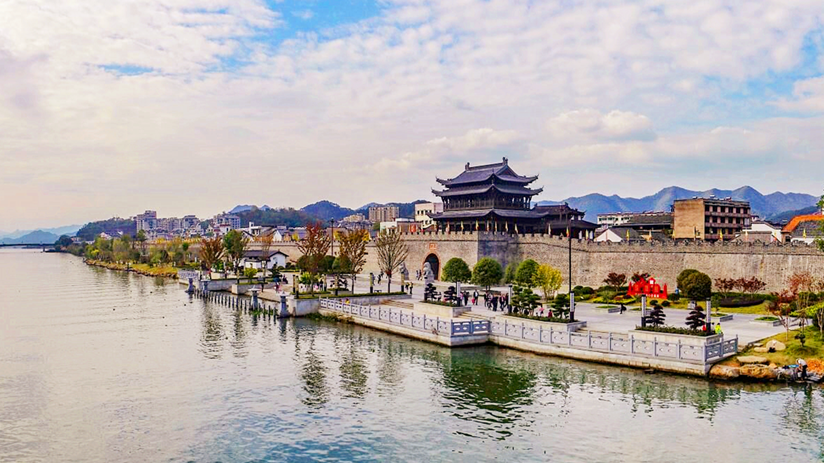 古鎮觸碰歷史/圖源豆芽部落@建德文旅@饒秀毓/攝梅城是古代嚴州府的治