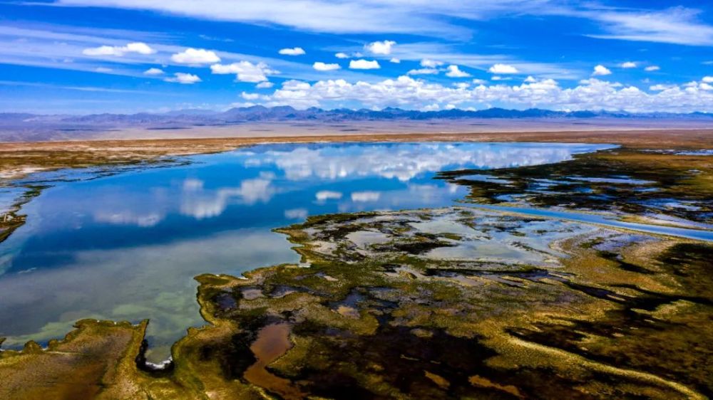 阿克塞魅力苏干湖碧水蓝天生态美