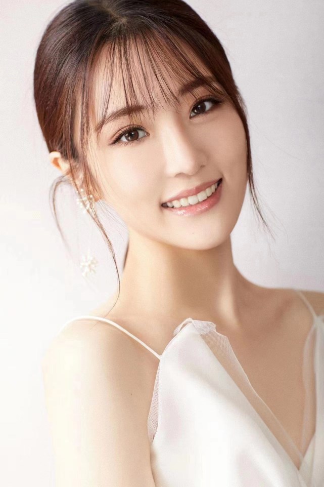 29 张可盈饰赵丽颖妹妹演绎女性成长史引期待