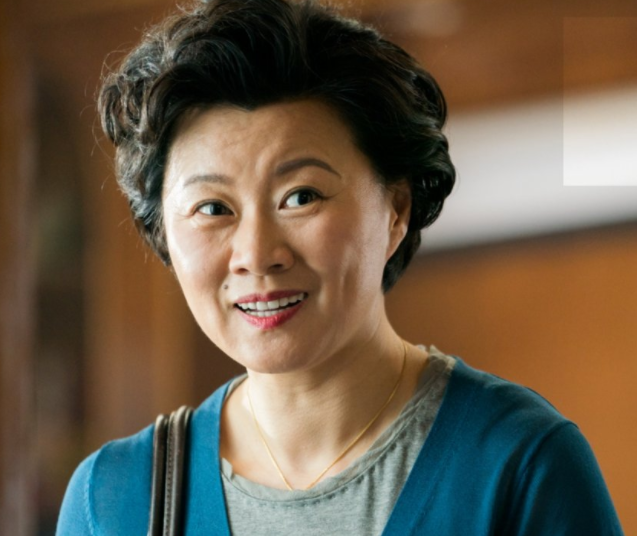 这不,就在近日,赵本山的女徒弟赵海燕开播了,在直