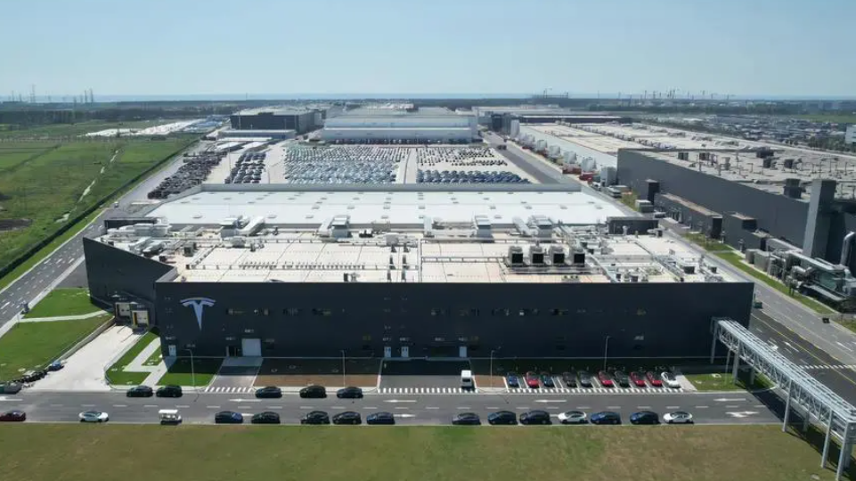 特斯拉上海工厂拟7月升级扩产将暂停大部分生产两周？官方回应：没有此消息