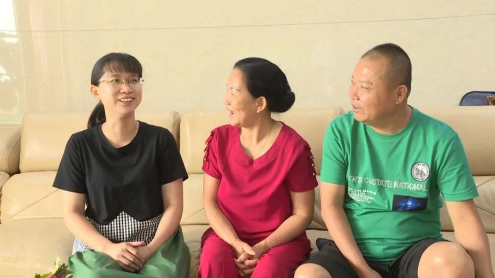 叶彤家庭以平凡书写家庭美