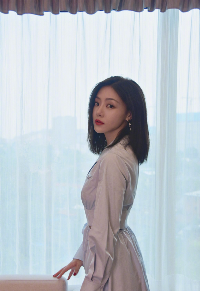 邓家佳又一悬疑剧上线,第一波评论出炉,网友评论出奇的一致!_腾讯新闻