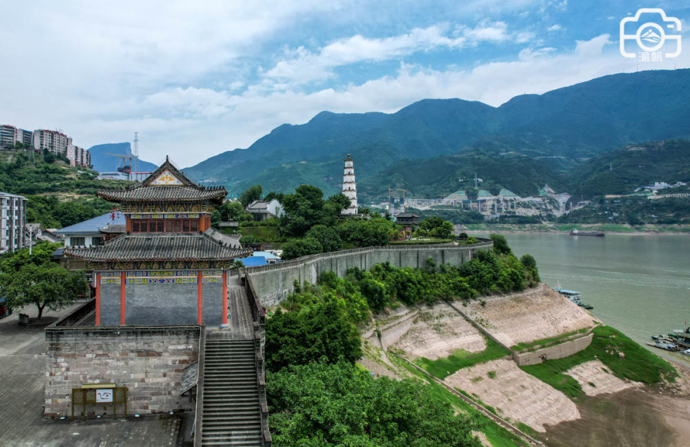 夔州古城的标志性建筑,因杜甫诗篇得名,朋友无人机因八阵图炸机_腾讯