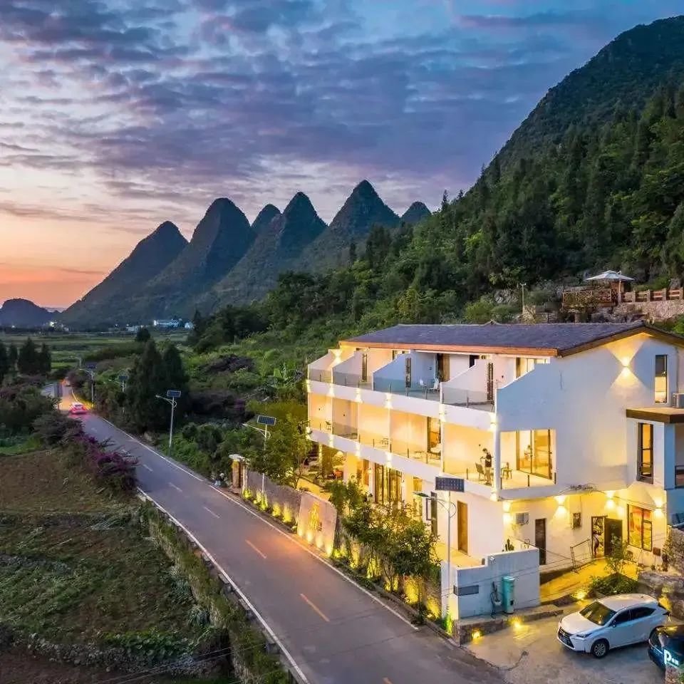 兴义市纳灰村奏响富美四季歌