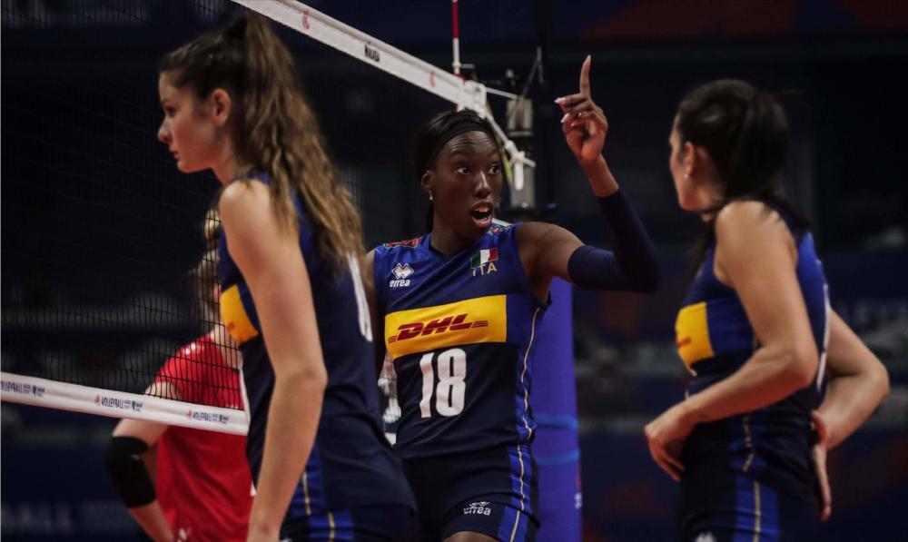 女排足球联赛6月18日比赛规则安排如下:15:00 瑞典女排vs立陶宛女排19