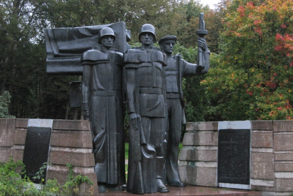 俄罗斯卫国战争纪念日这天，立陶宛一市决定拆除苏联战士纪念雕塑群大连韦加少儿英语费用