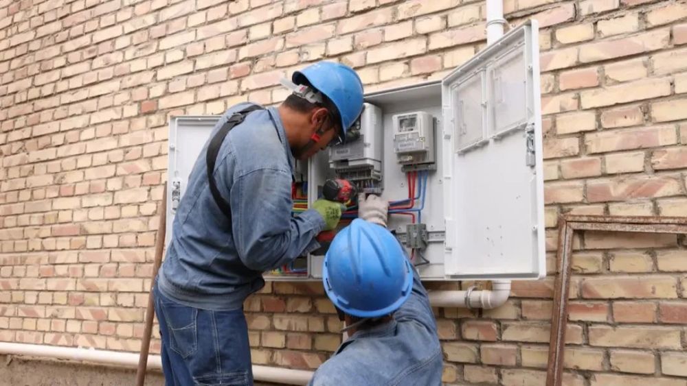 现场会上,县住建局负责人介绍了关于《轮台县 2022 年煤改电工程实施