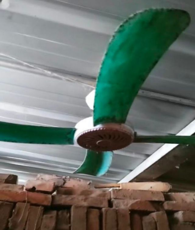 河南有多热吊扇被烤化拖鞋晒成了童鞋河南变可南