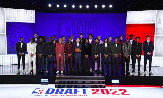 nba-选秀大会汇总!火箭成赢家,76人交易首轮签,中国3新星落选