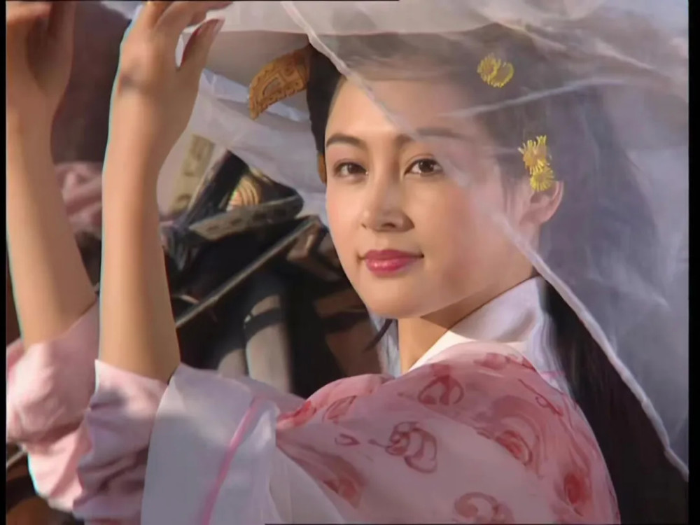 同样是演貂蝉将陈红和陈好放在一起对比差异就出来了