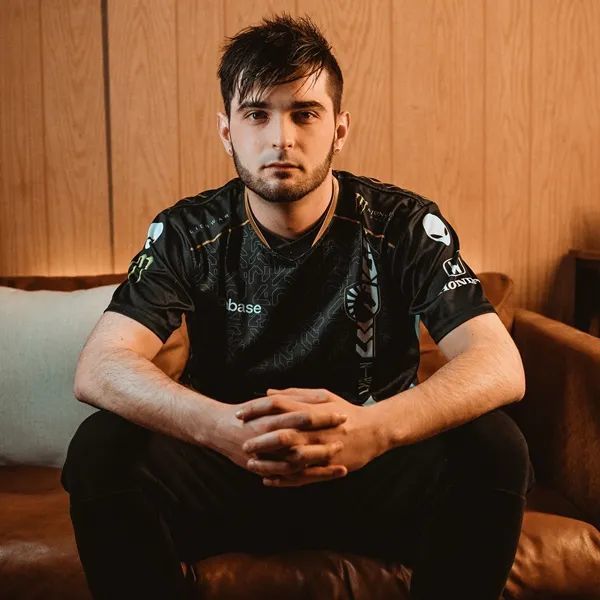 shox:从1月份到major,我只在家待了25天