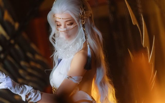 coser跳宅舞飒出新高度,近镜头一看全程翻白眼_腾讯新闻