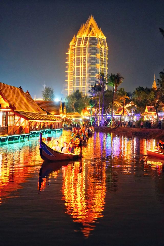 我为云南新地标点赞|西双版纳告庄西双景:这里的夜晚,被无限延长了