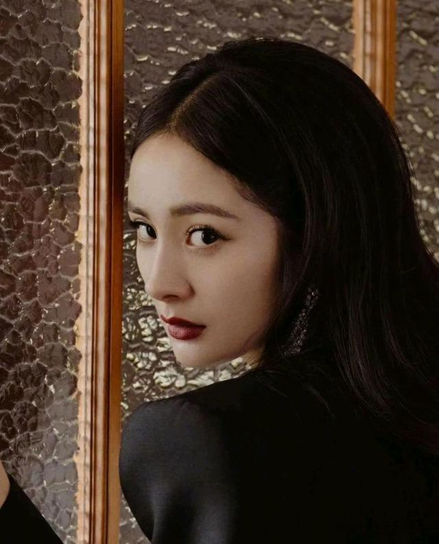 8位狐狸眼女星杨幂魅惑周迅灵动张曼玉媚到了骨子里