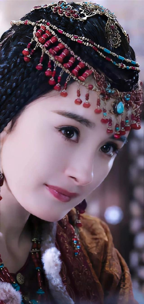 8位狐狸眼女星杨幂魅惑周迅灵动张曼玉媚到了骨子里