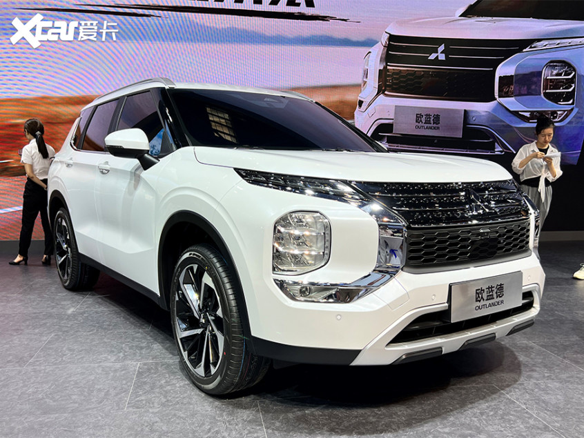 2022重庆车展:广汽三菱全新欧蓝德亮相_腾讯新闻