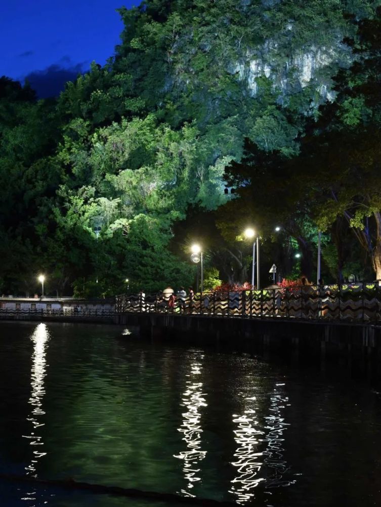 图说夏夜来天湖消暑纳凉