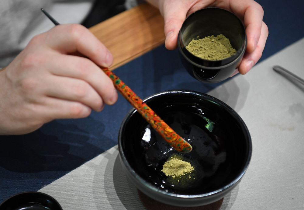 文化英国小哥点茶技艺传播中国茶文化